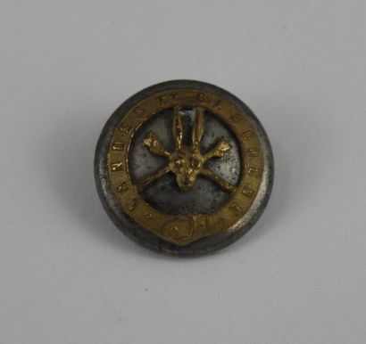 o. Un bouton. Rallye Gascogne. Monsieur de...
